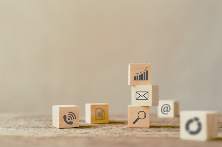 SEO odchodzi do lamusa? Marketerzy stawiają na AI i social commerce