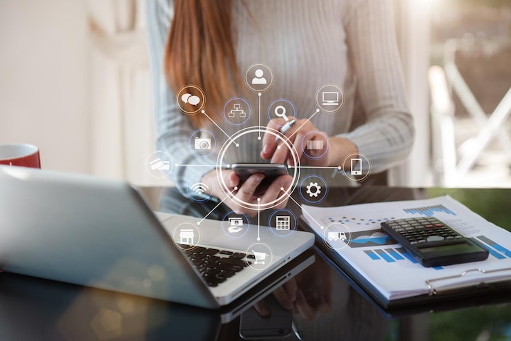 Polacy pragną nowoczesnych technologii w home office!